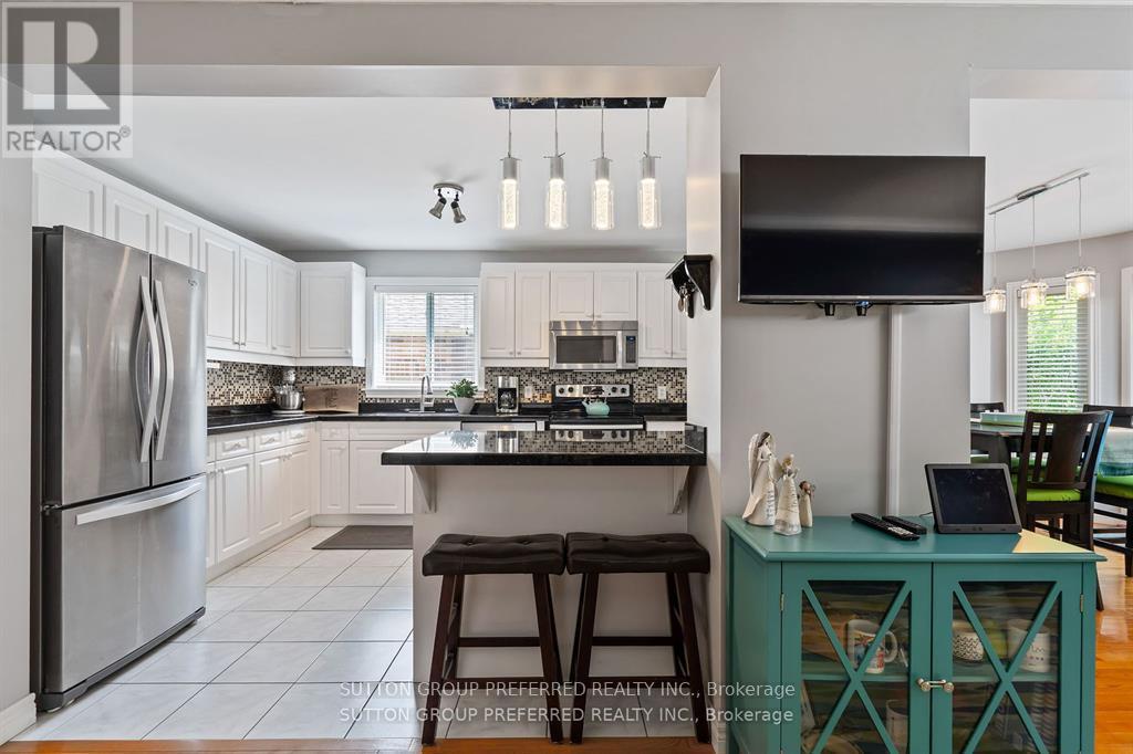 623 Thornwood Court, London North, Ontario  N6H 5J5 - Photo 14 - X12845704