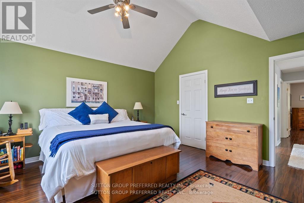 623 Thornwood Court, London North, Ontario  N6H 5J5 - Photo 22 - X12845704