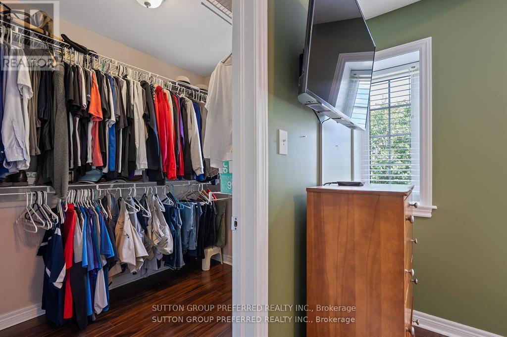 623 Thornwood Court, London North, Ontario  N6H 5J5 - Photo 23 - X12845704