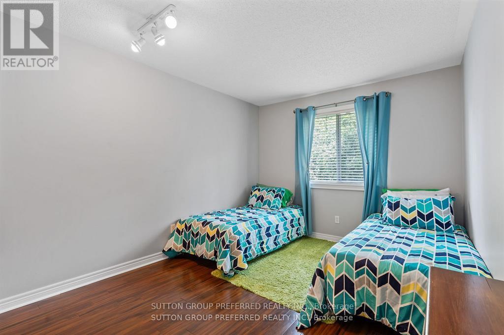 623 Thornwood Court, London North, Ontario  N6H 5J5 - Photo 26 - X12845704