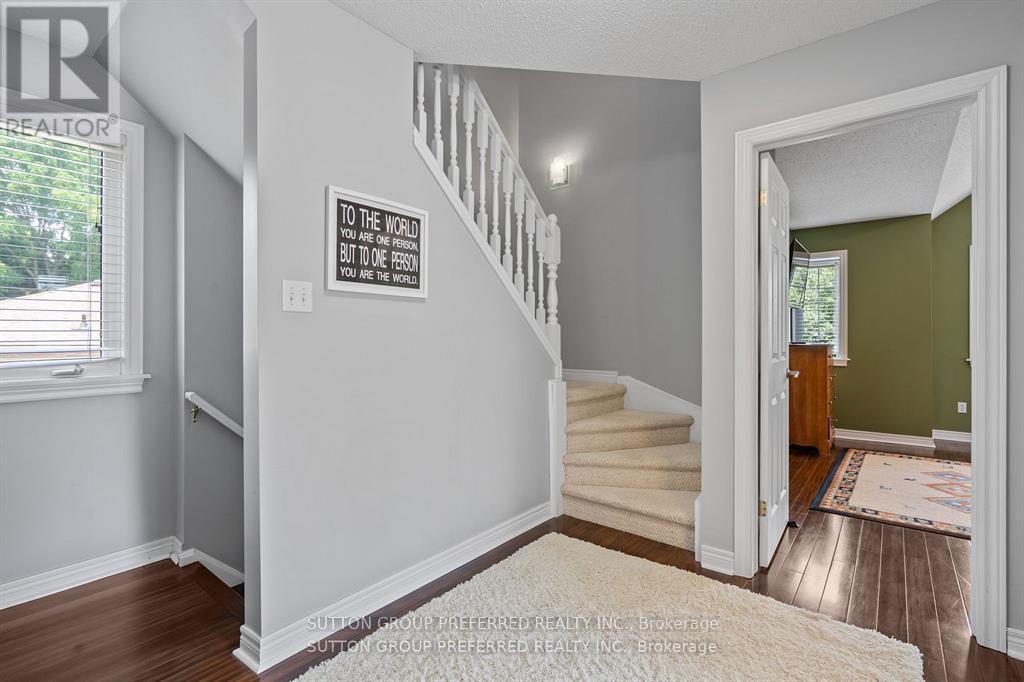 623 Thornwood Court, London North, Ontario  N6H 5J5 - Photo 30 - X12845704