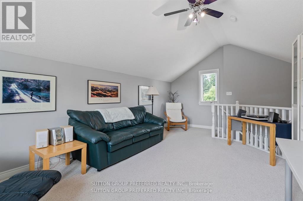 623 Thornwood Court, London North, Ontario  N6H 5J5 - Photo 32 - X12845704