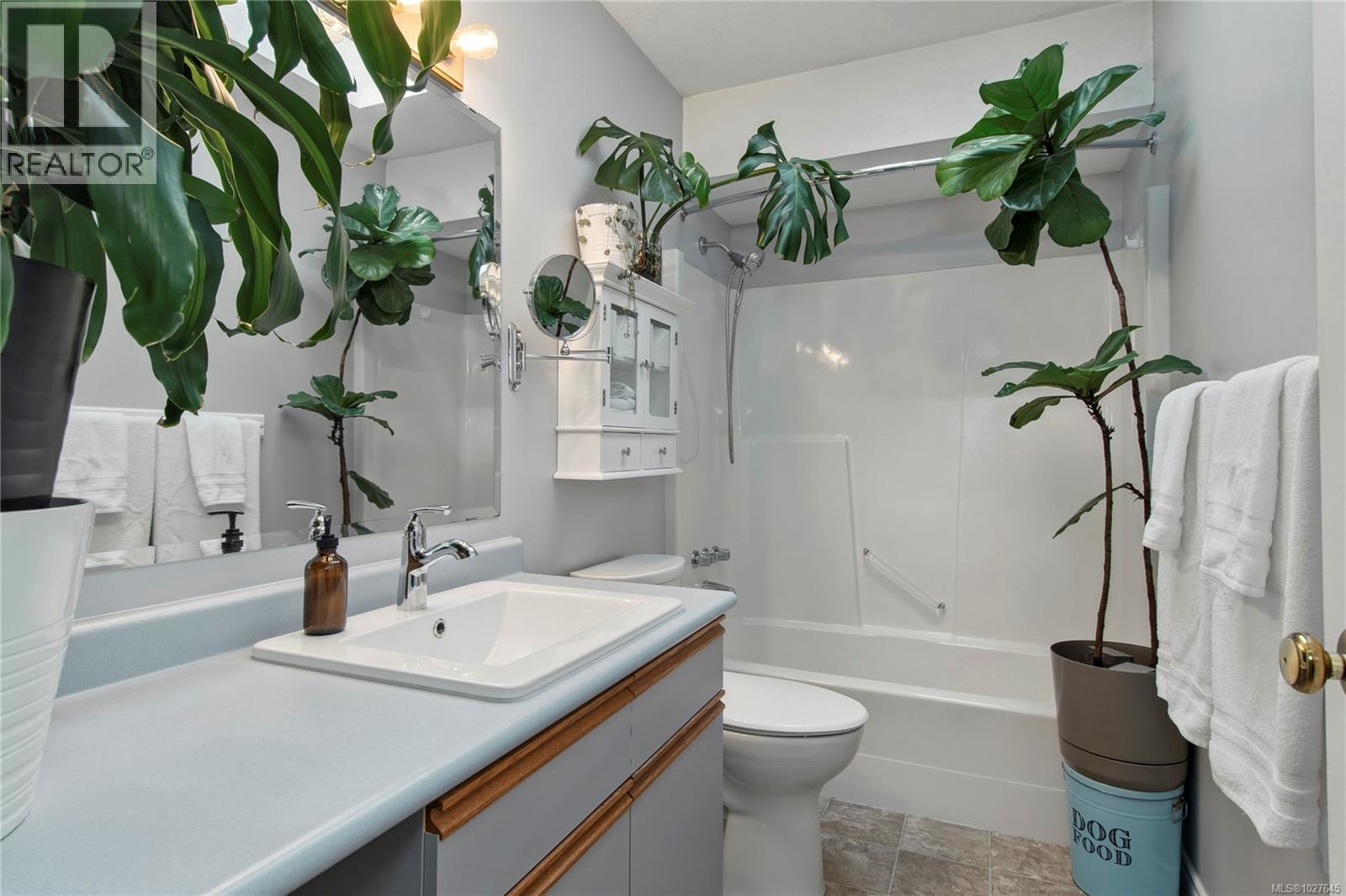 708 Georgia Dr, Campbell River, British Columbia  V9H 1R8 - Photo 22 - 1027645