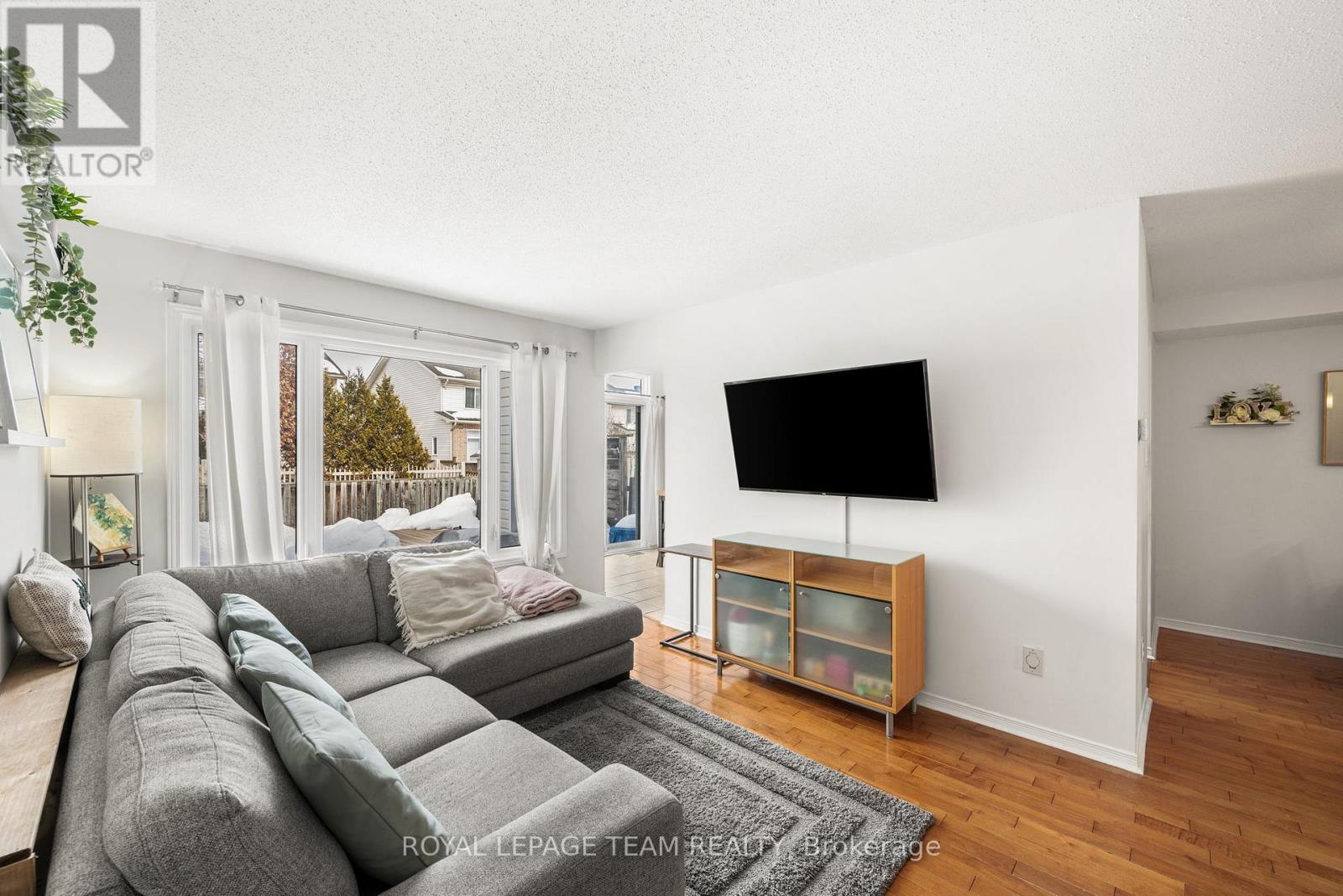 211 Longshire Circle, Ottawa, Ontario  K2J 4K8 - Photo 16 - X12845508