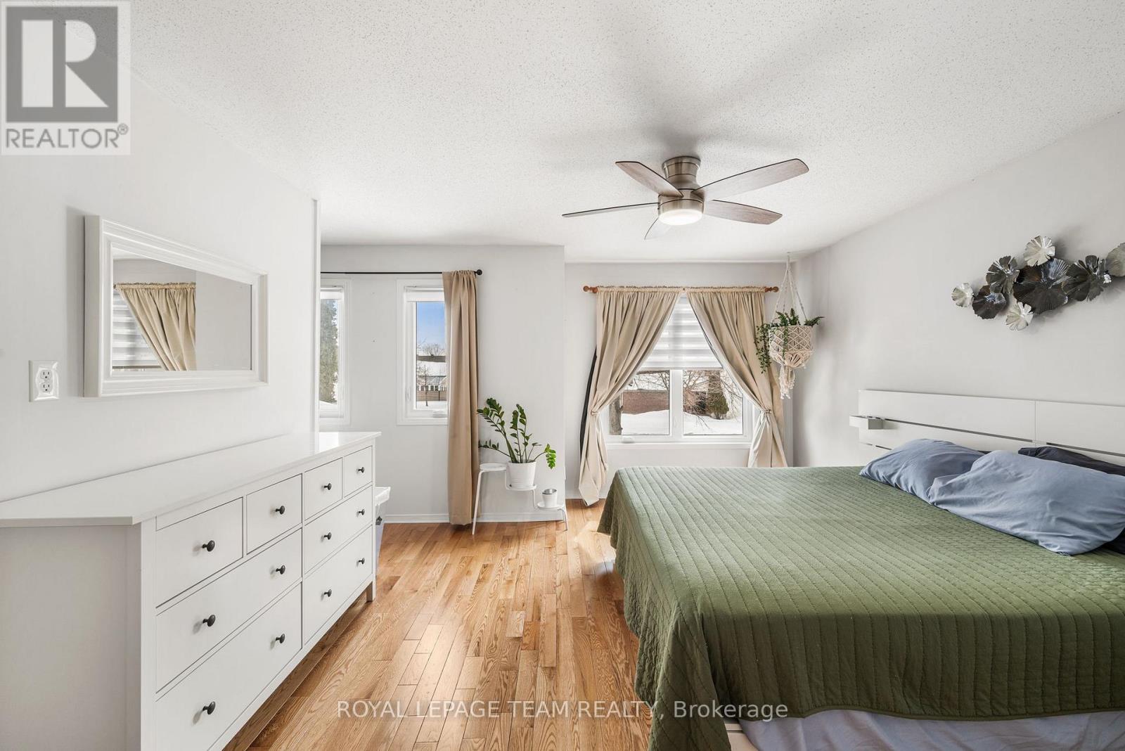 211 Longshire Circle, Ottawa, Ontario  K2J 4K8 - Photo 20 - X12845508