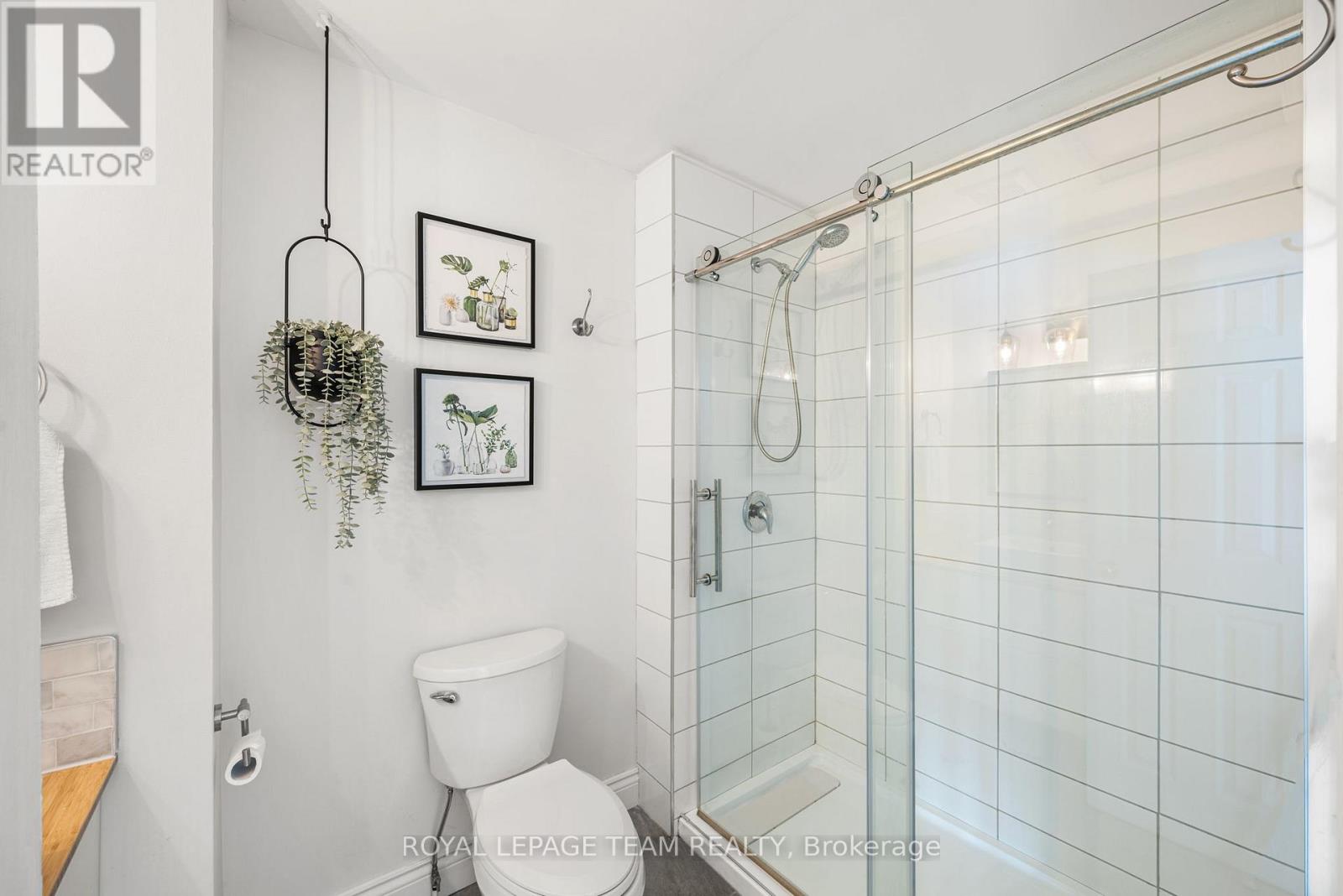 211 Longshire Circle, Ottawa, Ontario  K2J 4K8 - Photo 23 - X12845508