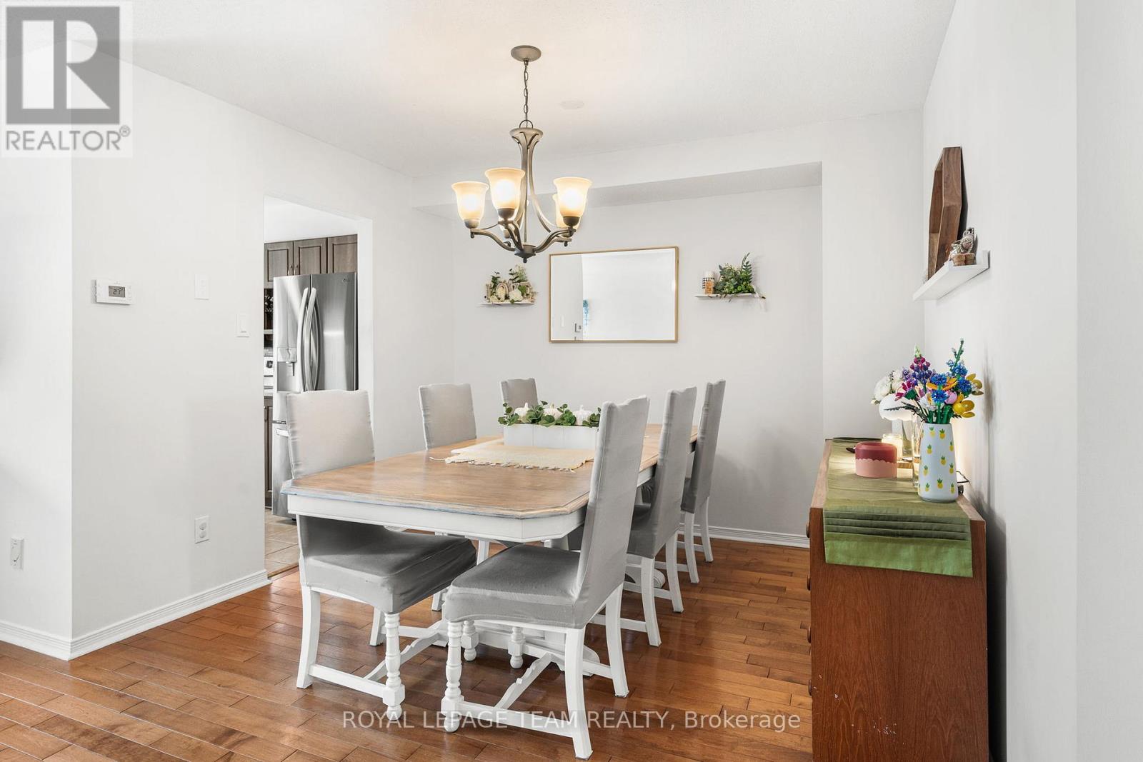 211 Longshire Circle, Ottawa, Ontario  K2J 4K8 - Photo 6 - X12845508