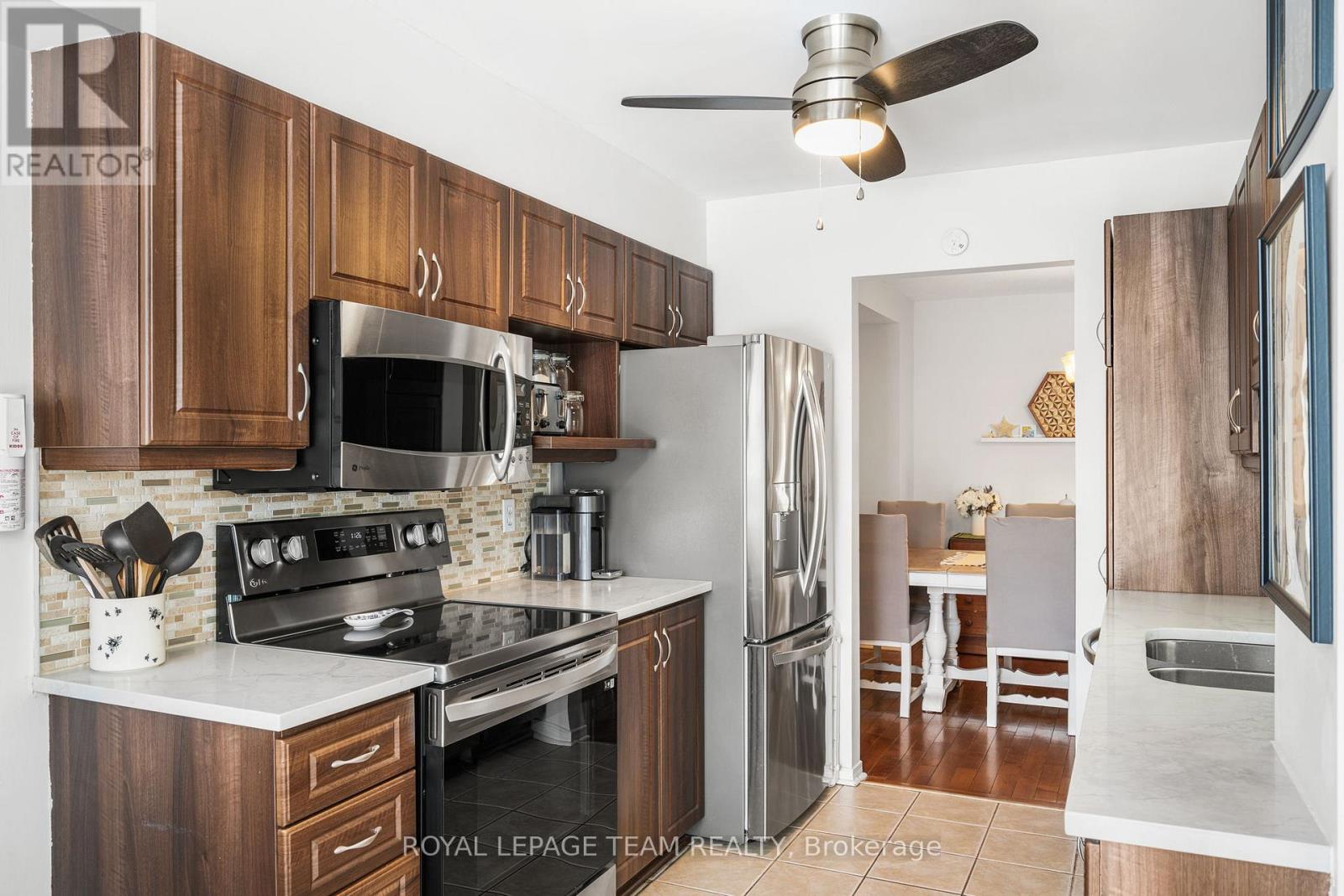 211 Longshire Circle, Ottawa, Ontario  K2J 4K8 - Photo 9 - X12845508