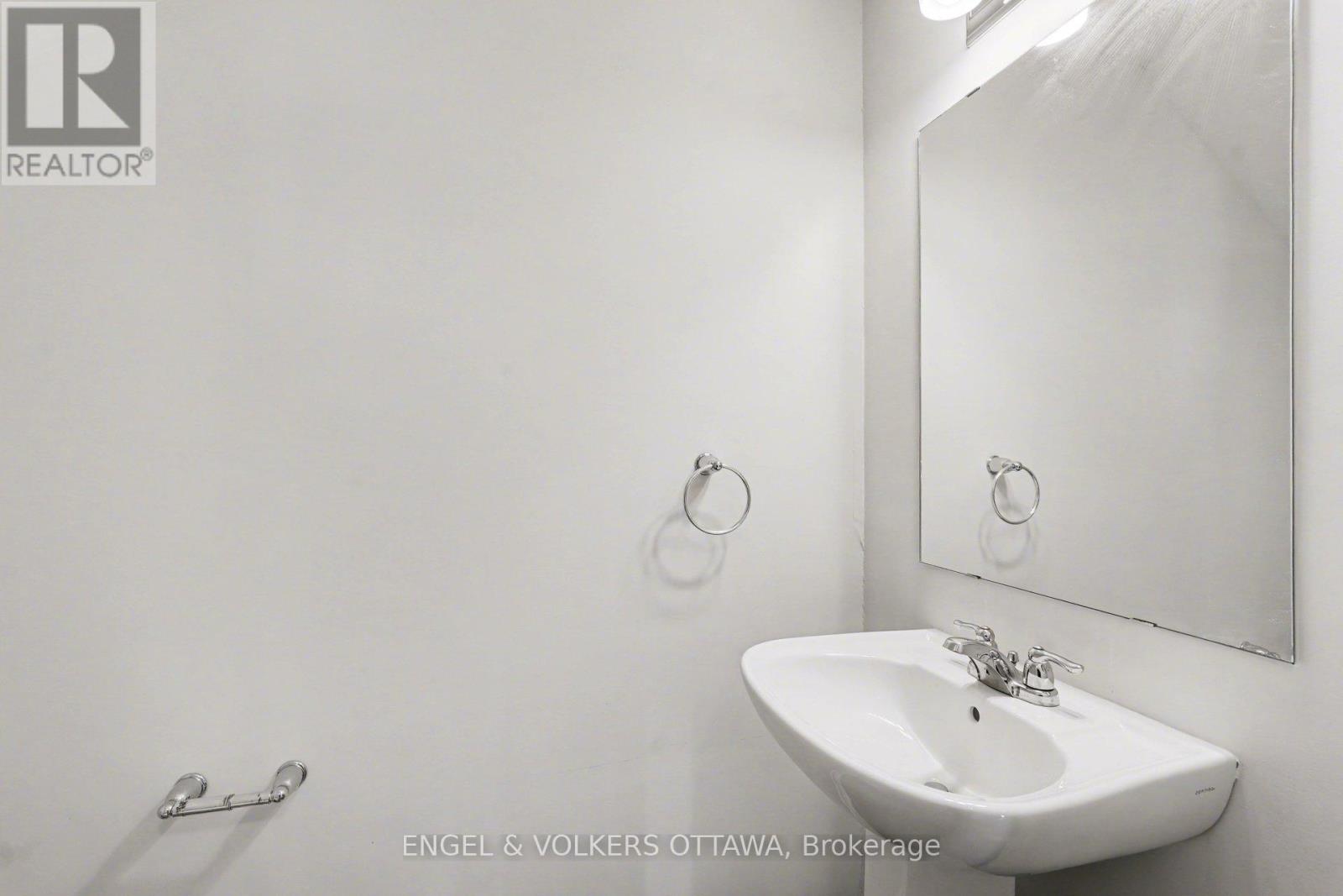 67 - 2276 Watercolours Way, Ottawa, Ontario  K2J 6N2 - Photo 12 - X12845642