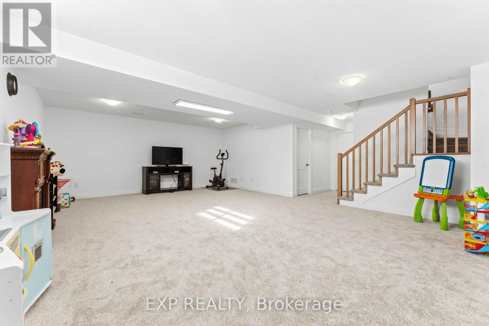 609 Putney Crescent, Ottawa, Ontario  K1S 1N4 - Photo 39 - X12845676