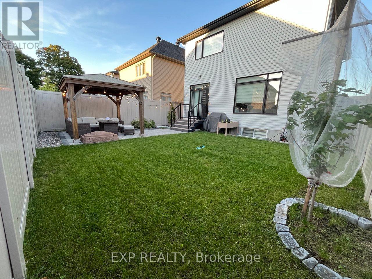 609 Putney Crescent, Ottawa, Ontario  K1S 1N4 - Photo 42 - X12845676