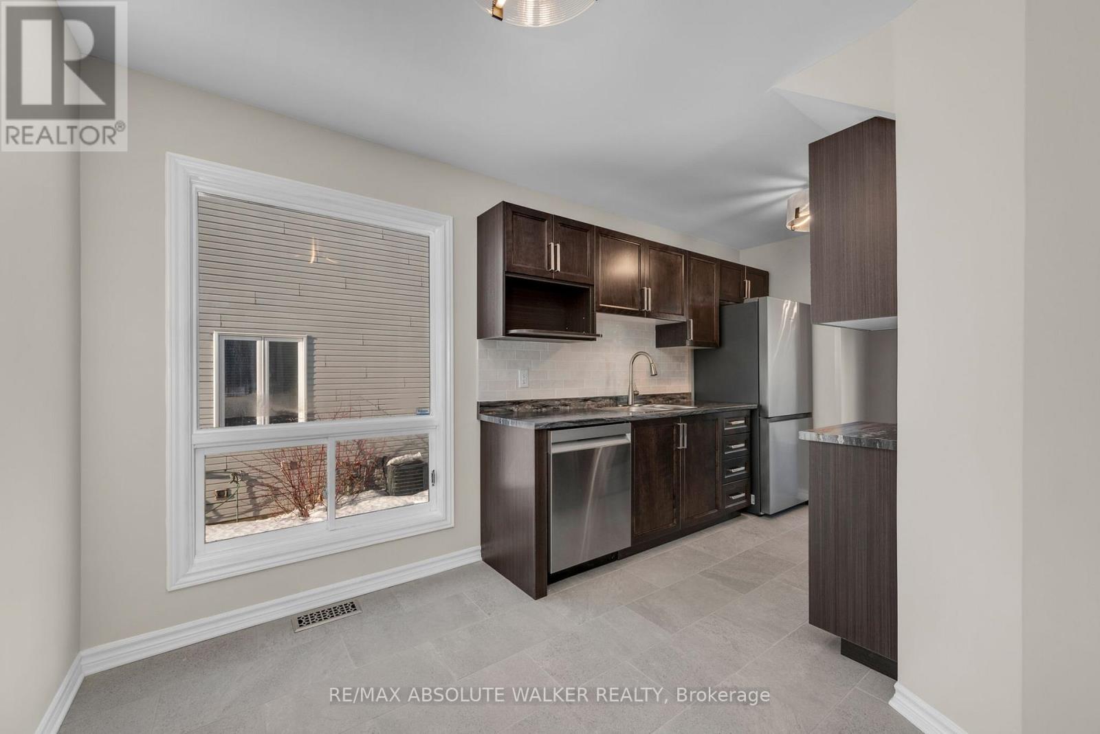 1538 Briarfield Crescent, Ottawa, Ontario  K4A 1Z9 - Photo 11 - X12845742