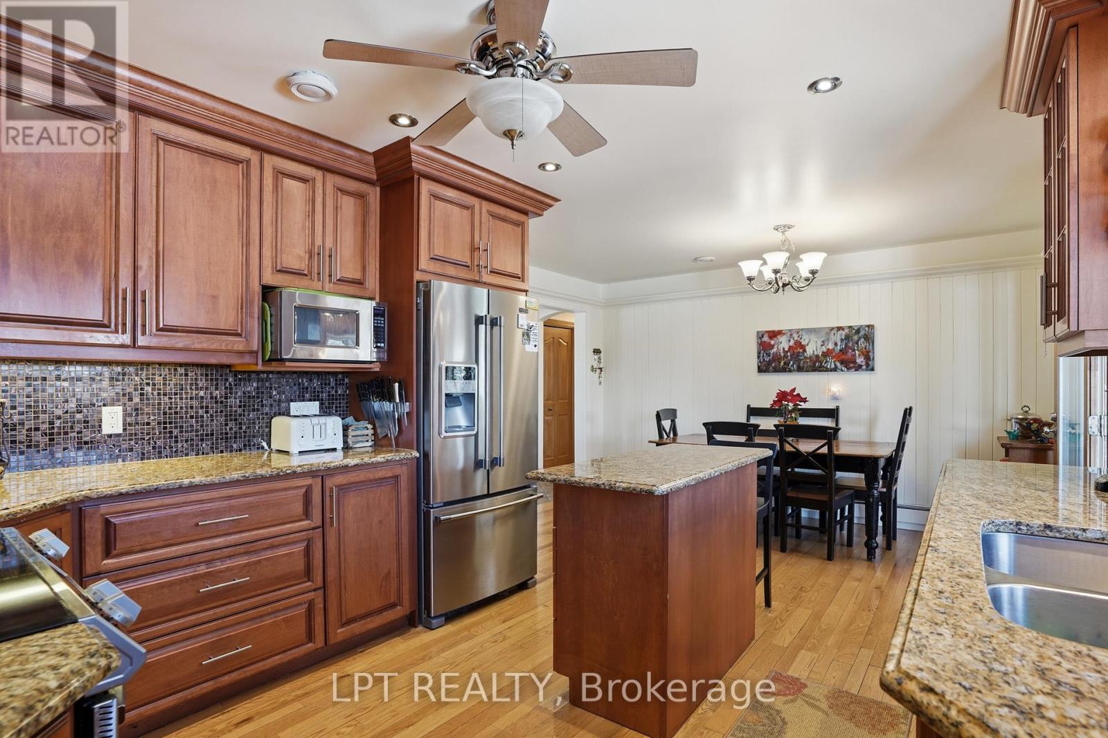 10 Orchard Street, Hawkesbury, Ontario  K6A 2V7 - Photo 22 - X12845060