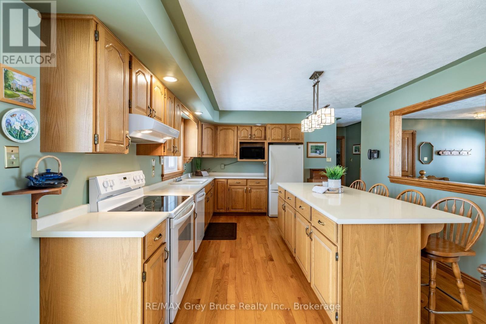 137531 7th Concession, Georgian Bluffs, Ontario  N4K 5N5 - Photo 14 - X12845536