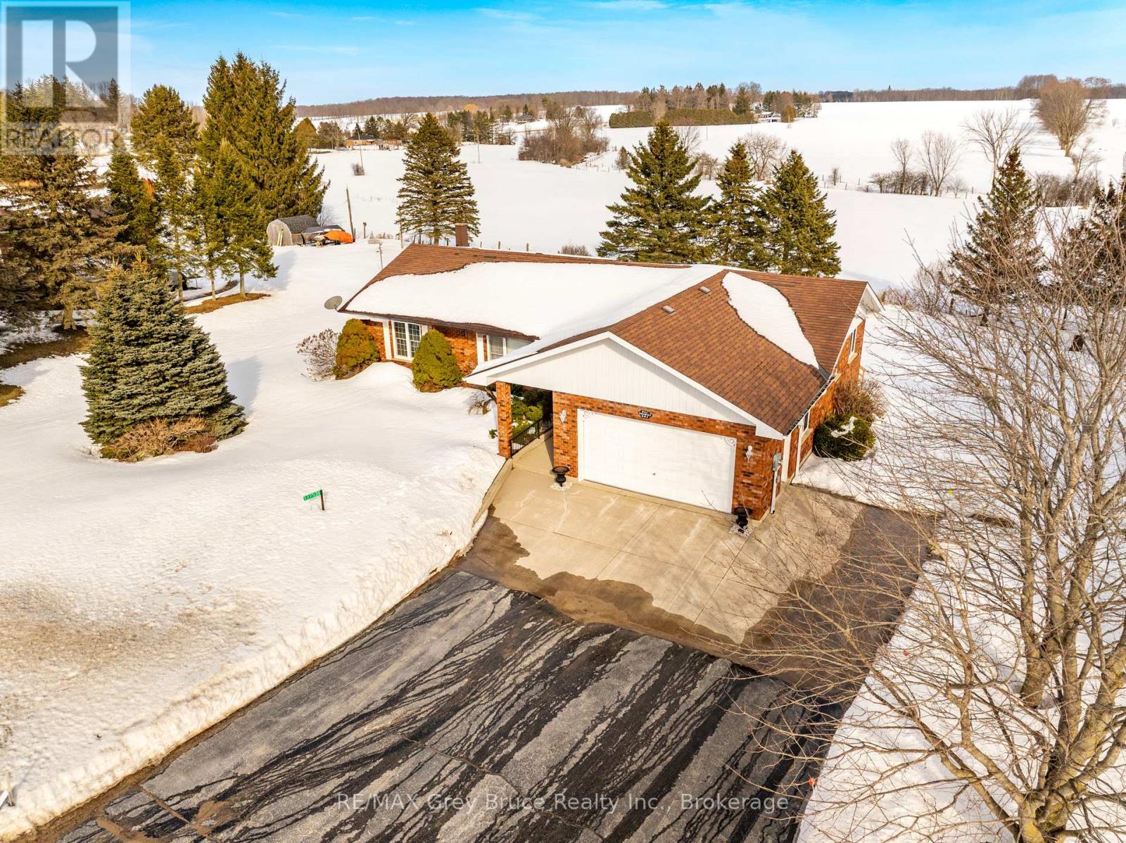 137531 7th Concession, Georgian Bluffs, Ontario  N4K 5N5 - Photo 5 - X12845536