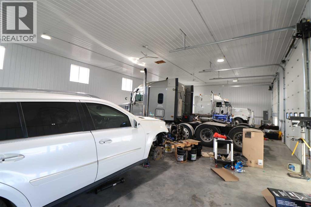 320 Railway Ave, Enchant, Alberta  T0K 0V0 - Photo 3 - A2277637