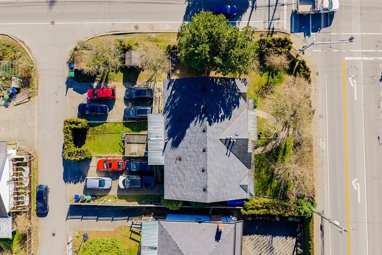 8412- 8414 156 STREET, Surrey, British Columbia