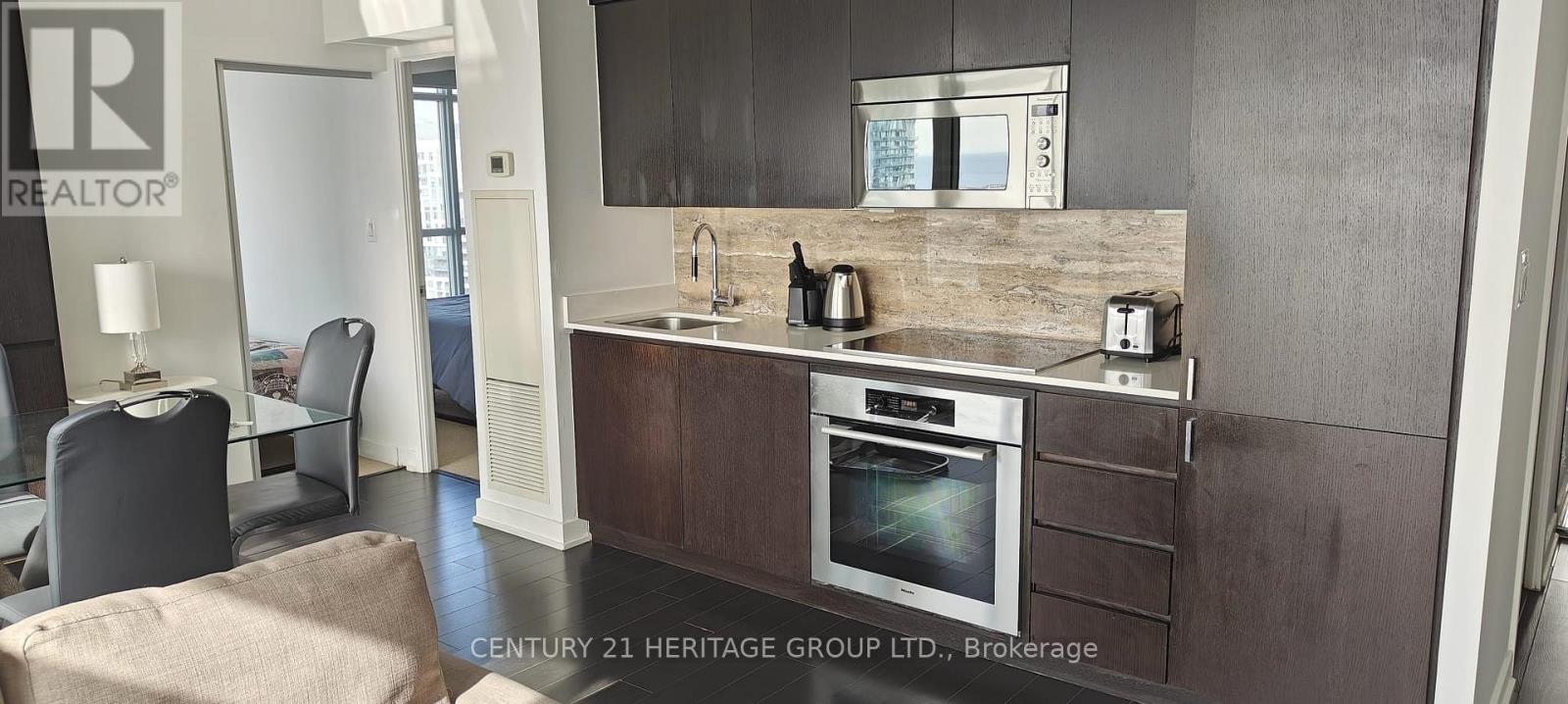 2009 - 15 Iceboat Terrace, Toronto, Ontario  M5V 4A5 - Photo 5 - C12845542