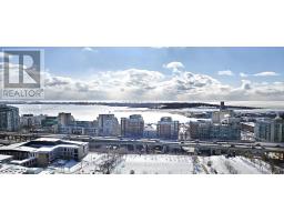 2009 - 15 ICEBOAT TERRACE, Toronto, Ontario