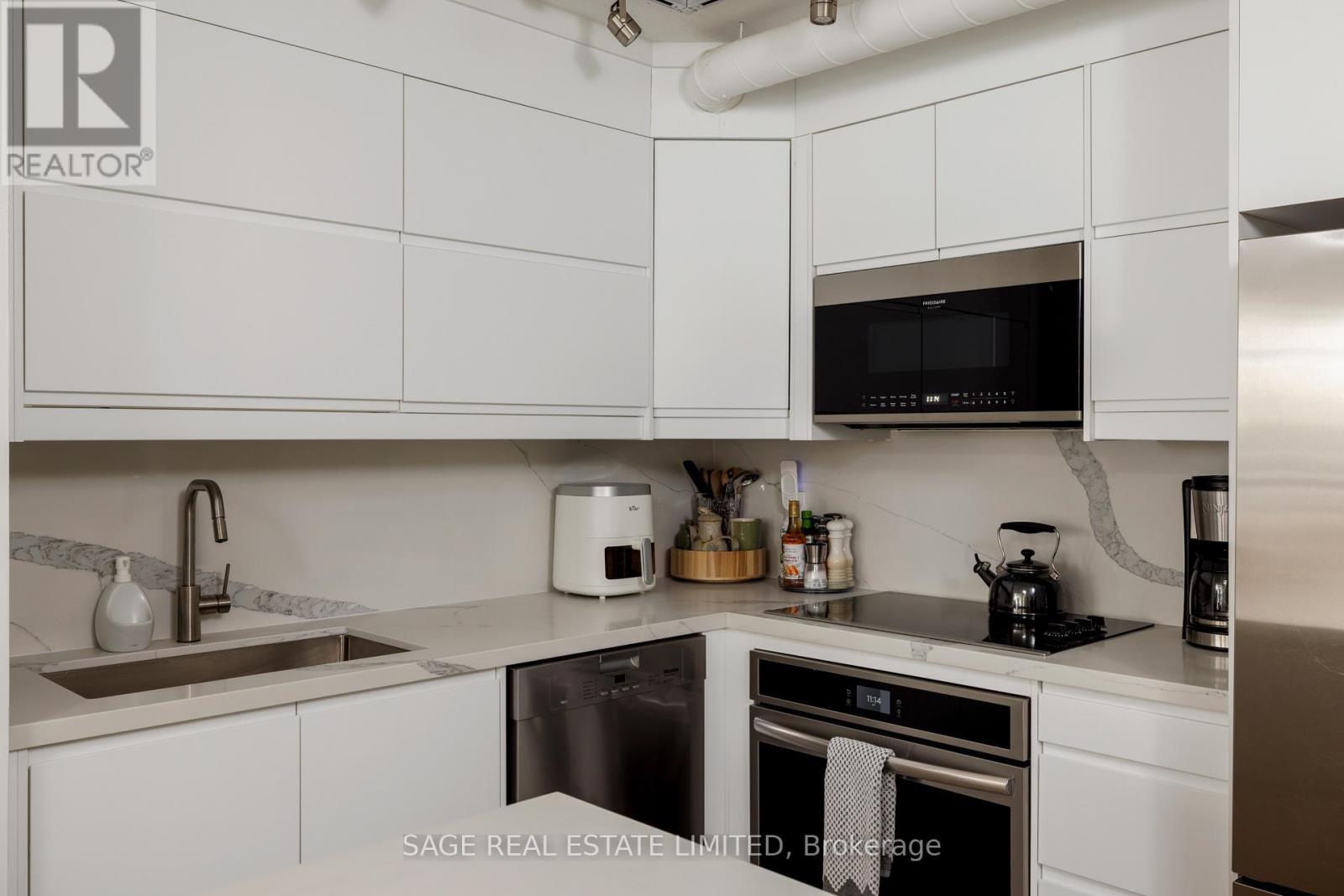 103 - 955 Queen Street W, Toronto, Ontario  M6J 3X5 - Photo 5 - C12845604