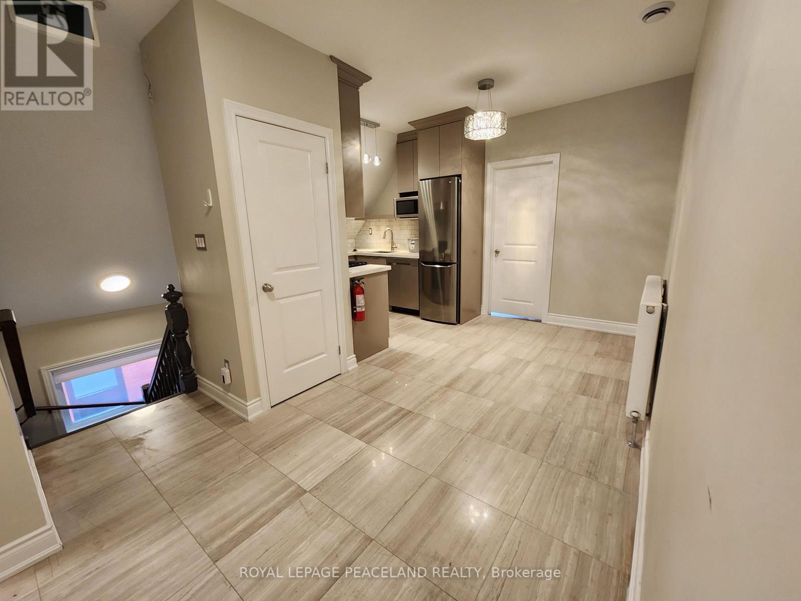 3rd Flr - 101 Bedford Road, Toronto, Ontario  M5R 2K4 - Photo 13 - C12845634