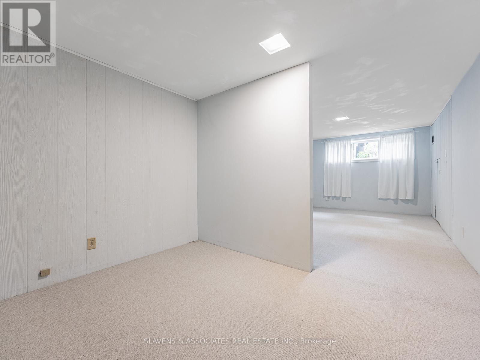 4 Burdock Lane, Toronto, Ontario  M3C 2G5 - Photo 25 - C12845662