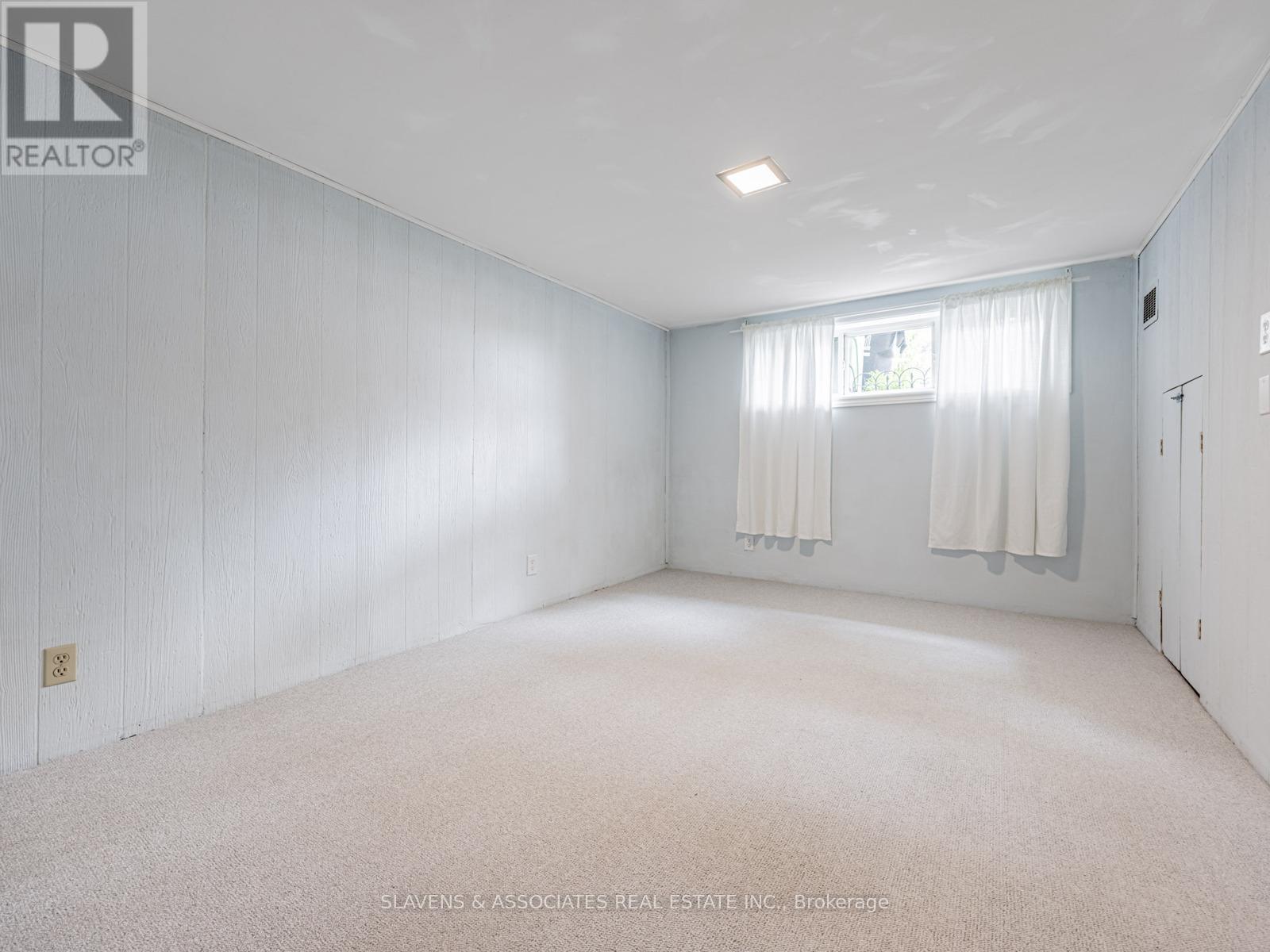 4 Burdock Lane, Toronto, Ontario  M3C 2G5 - Photo 26 - C12845662