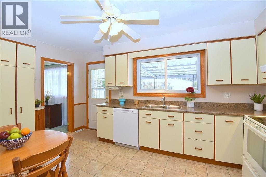 23 Lynndale Drive, Dundas, Ontario  L9H 3L4 - Photo 11 - 40793967