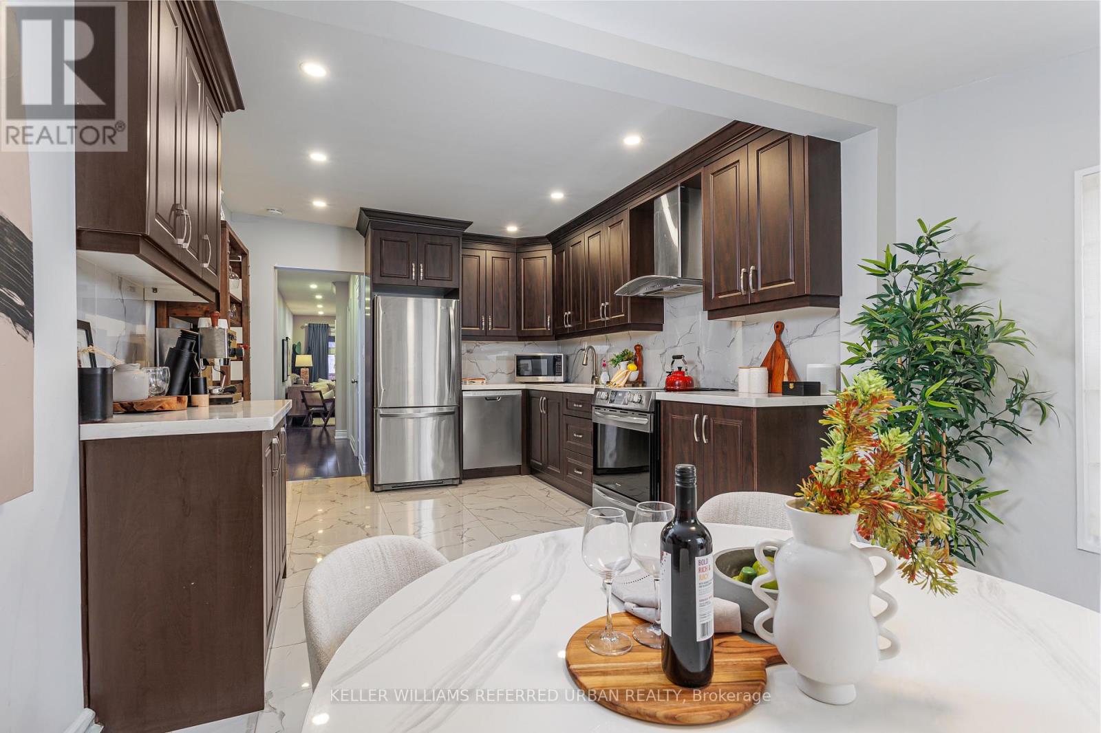 647 Rhodes Avenue, Toronto, Ontario  M4J 4X5 - Photo 12 - E12845556