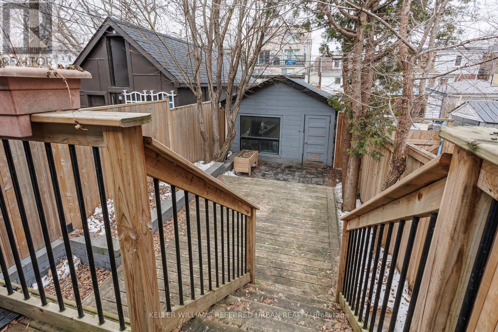 647 Rhodes Avenue, Toronto, Ontario  M4J 4X5 - Photo 14 - E12845556