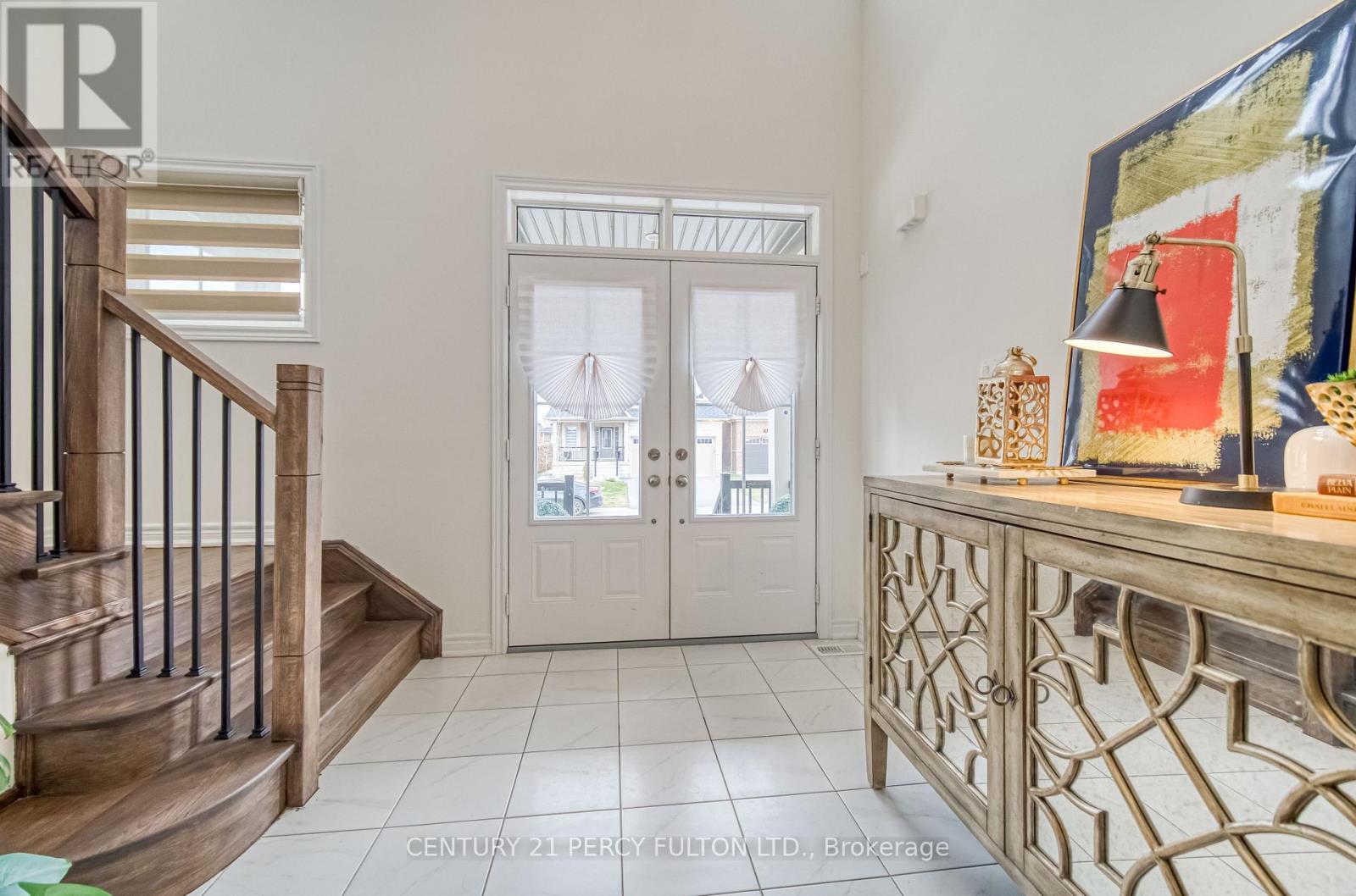 13 Toulouse Street, Whitby, Ontario  L1P 0J2 - Photo 4 - E12845652