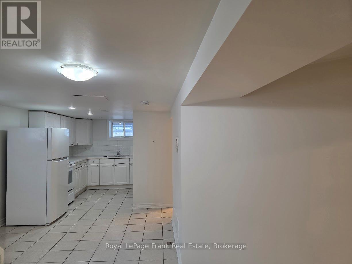 44 Billingsgate Crescent, Ajax, Ontario  L1S 2R8 - Photo 4 - E12845698