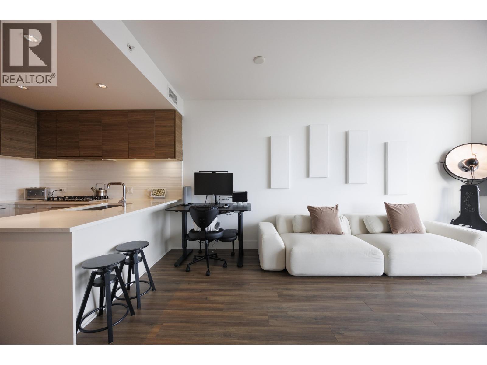 2506 7303 Noble Lane, Burnaby, British Columbia  V3N 0H2 - Photo 2 - R3089159