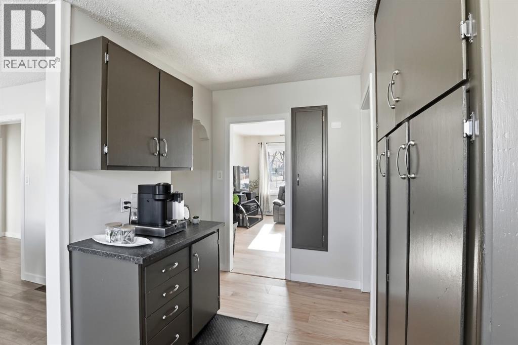 4006 51 Street, Red Deer, Alberta  T4N 1Z3 - Photo 10 - A2289687