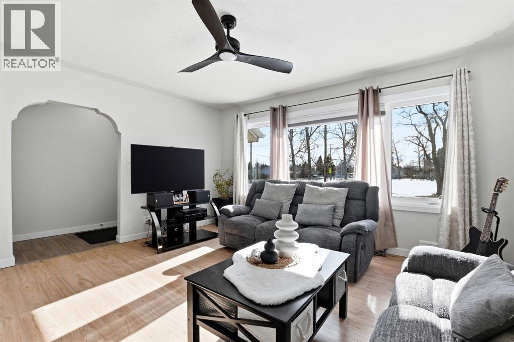 4006 51 Street, Red Deer, Alberta  T4N 1Z3 - Photo 7 - A2289687