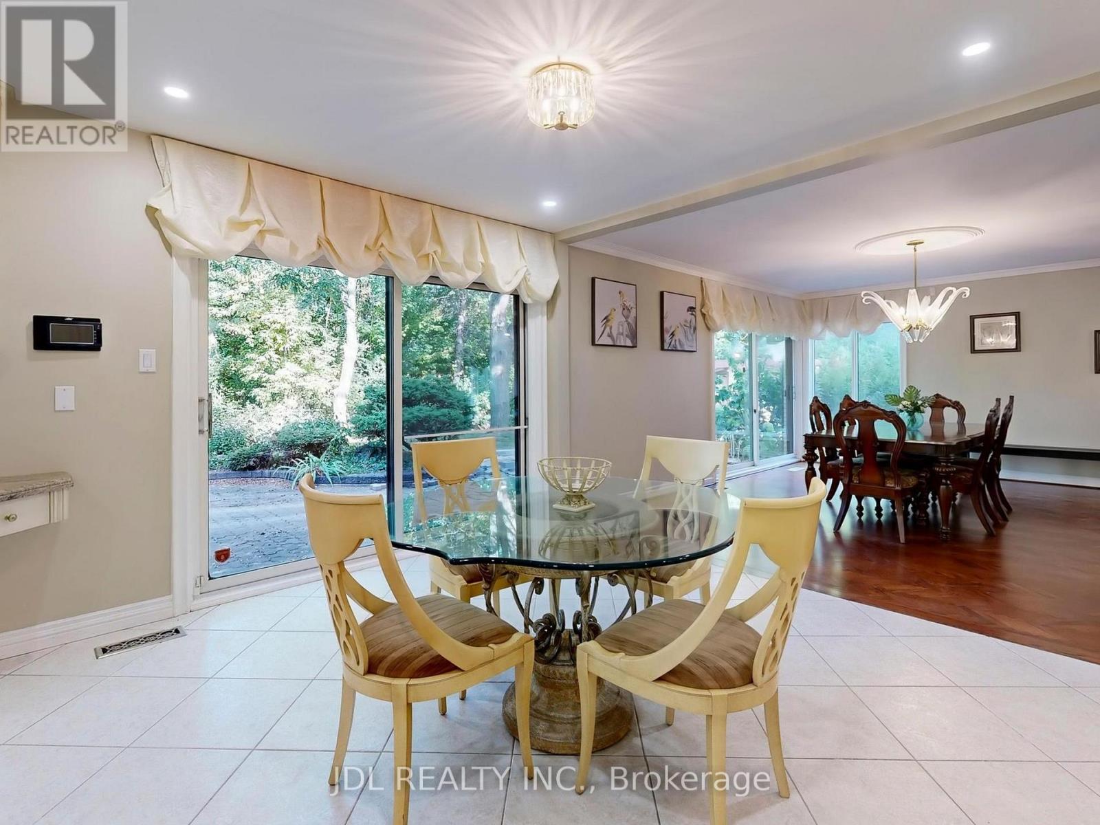 11 Moodie Drive, Richmond Hill, Ontario  L4C 8C9 - Photo 13 - N12845524