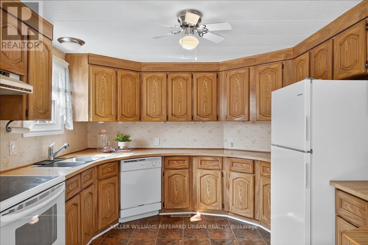 7 Sunset Drive, Innisfil, Ontario  L9S 0R7 - Photo 30 - N12845572