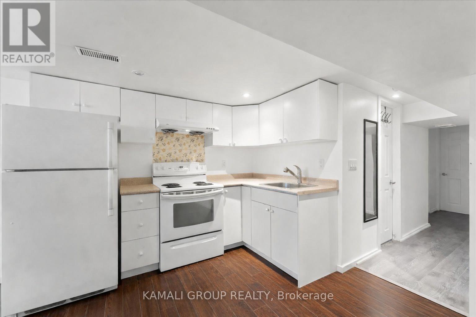 Bsmt - 100 Sheldon Avenue, Newmarket, Ontario  L3Y 2V7 - Photo 8 - N12845700