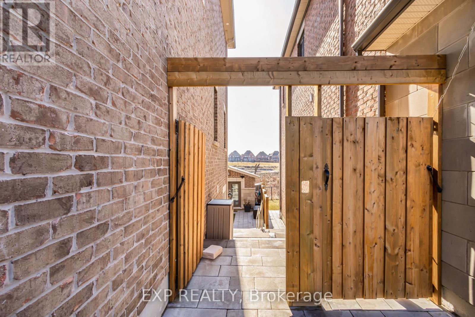 21 Lacrosse Trail, Vaughan, Ontario  L4H 4S7 - Photo 24 - N12845722