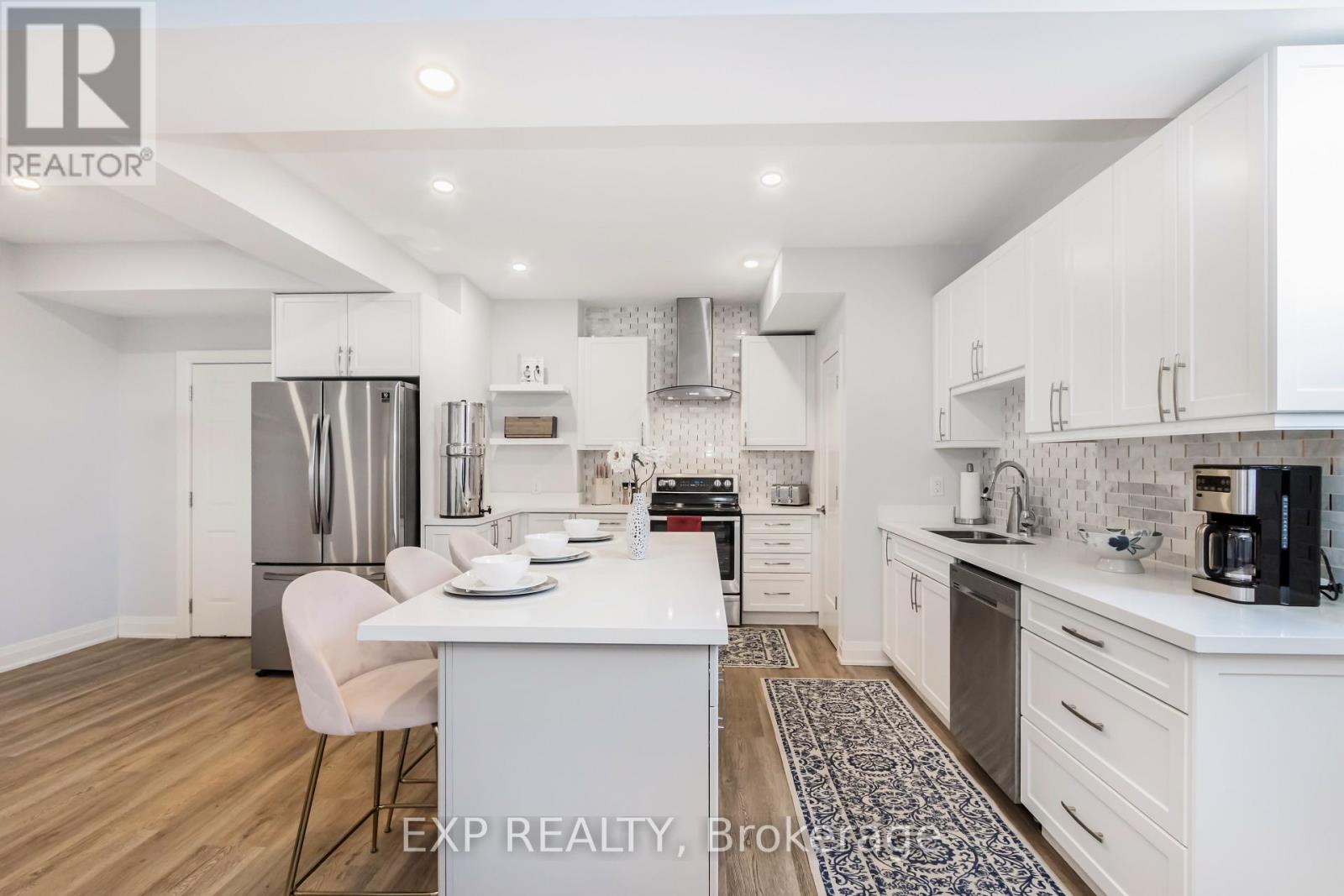 21 Lacrosse Trail, Vaughan, Ontario  L4H 4S7 - Photo 9 - N12845722