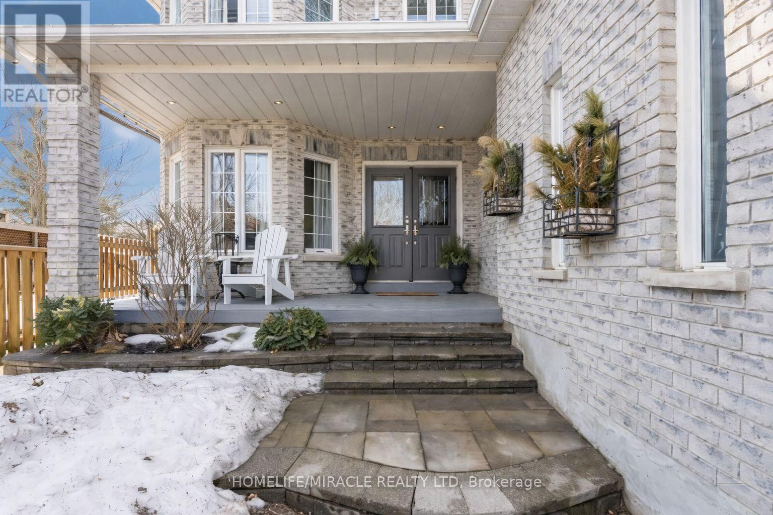 27 Merganser Court, Barrie (Painswick South), Ontario  L4N 8W7 - Photo 2 - S12845520