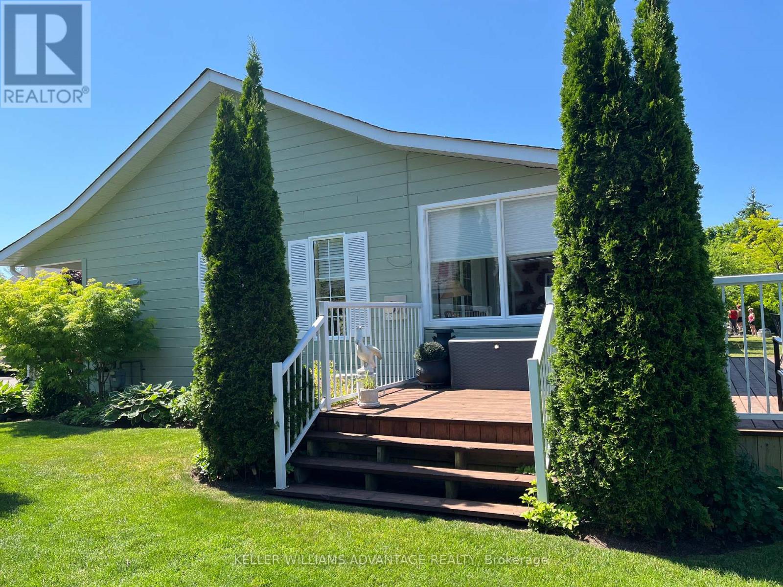 48 Madawaska Trail, Wasaga Beach, Ontario  L9Z 1X7 - Photo 4 - S12845620