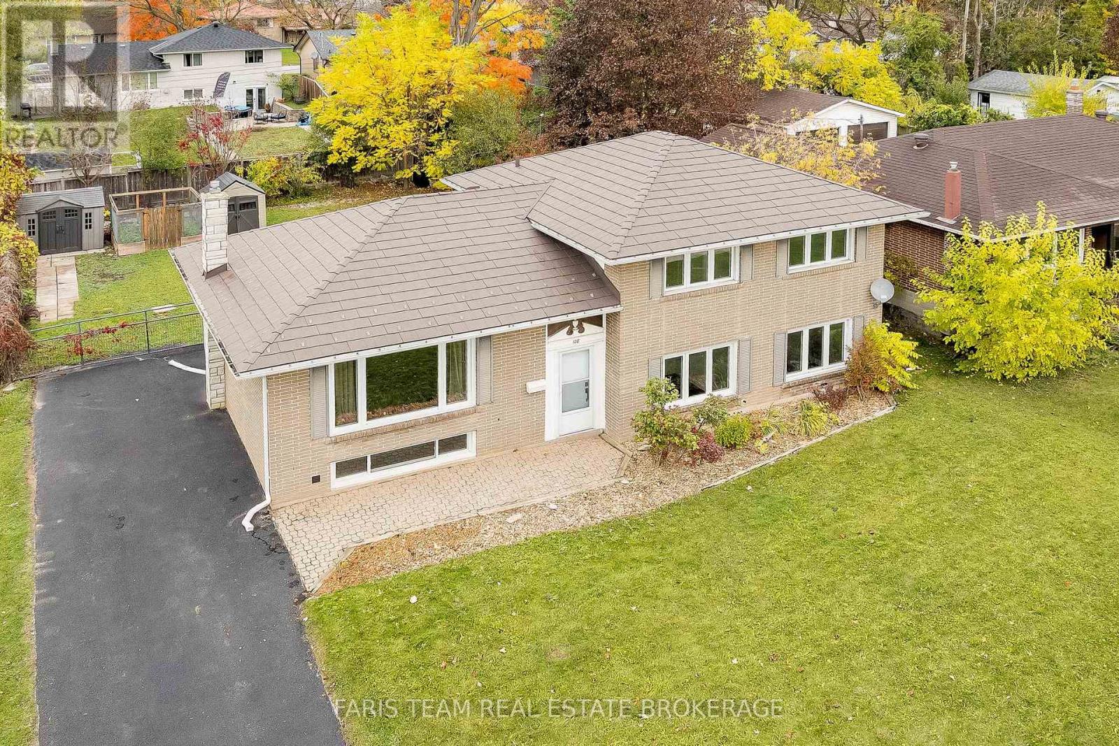 128 Rose Street, Barrie (Wellington), Ontario  L4M 2T7 - Photo 1 - S12845650