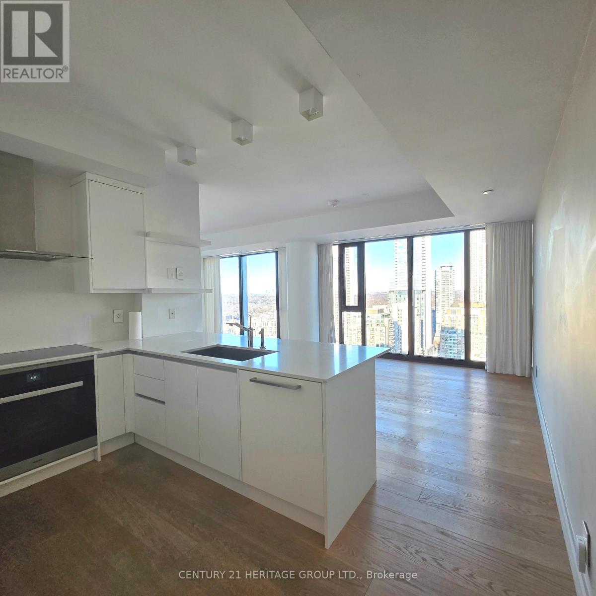 2801 - 200 Cumberland Street, Toronto, Ontario  M5R 0B7 - Photo 8 - C12844268