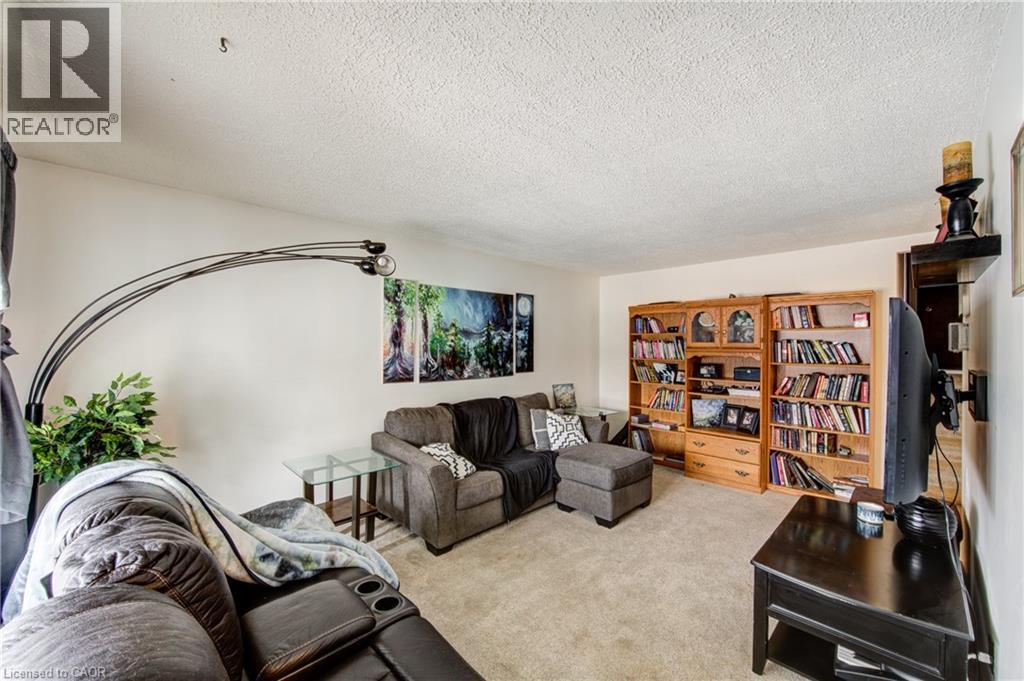 135 King Hiram Street, Ingersoll, Ontario  N5C 1L7 - Photo 18 - 40809689