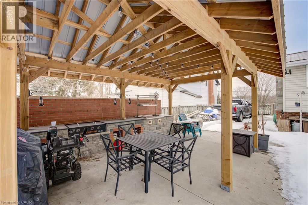 135 King Hiram Street, Ingersoll, Ontario  N5C 1L7 - Photo 6 - 40809689