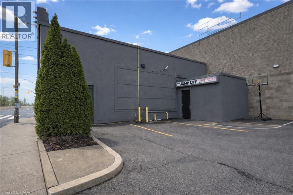 634 Upper James Street, Hamilton, Ontario  L9C 2Z2 - Photo 32 - 40808131