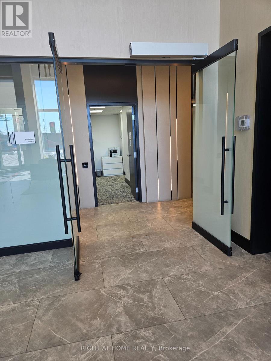 620 - 260 Malta Avenue, Brampton, Ontario  L6Y 0B5 - Photo 4 - W12845512
