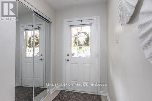 36 - 5255 Guildwood Way, Mississauga, Ontario  L5R 4A7 - Photo 8 - W12845518