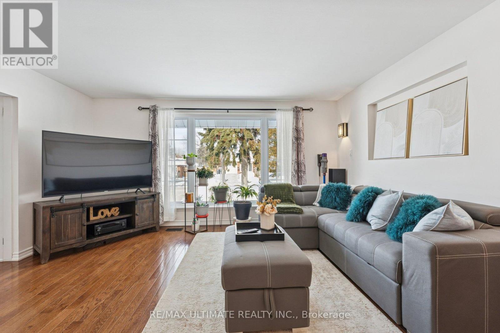 Main - 35 Algonquin Boulevard, Brampton, Ontario  L6T 1R7 - Photo 5 - W12845564